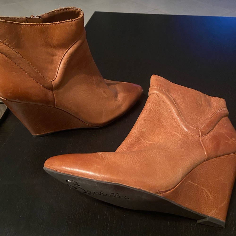 Seychelles Tan Ankle Booties with Wedge Heel